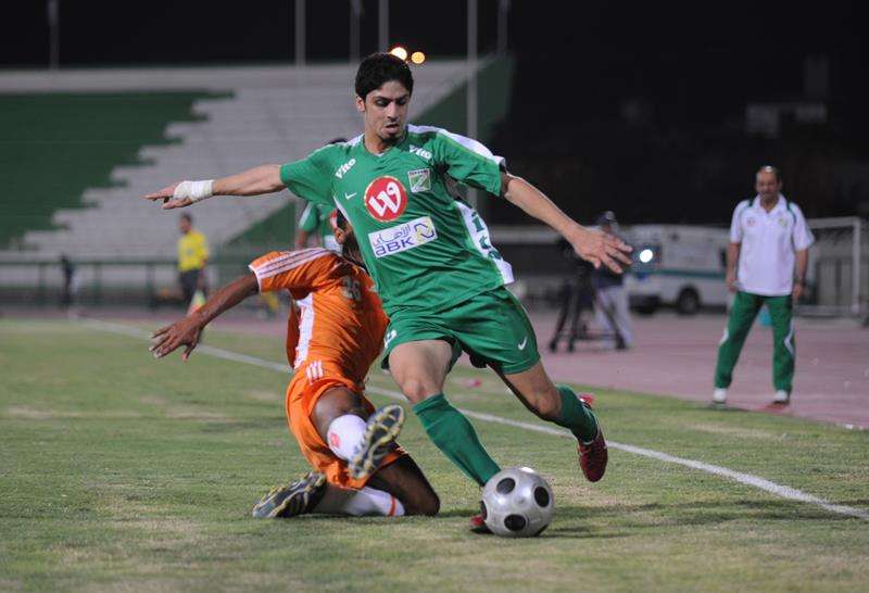لاعب العربي مبارك البلوشي اجرى جراحة ناجحة