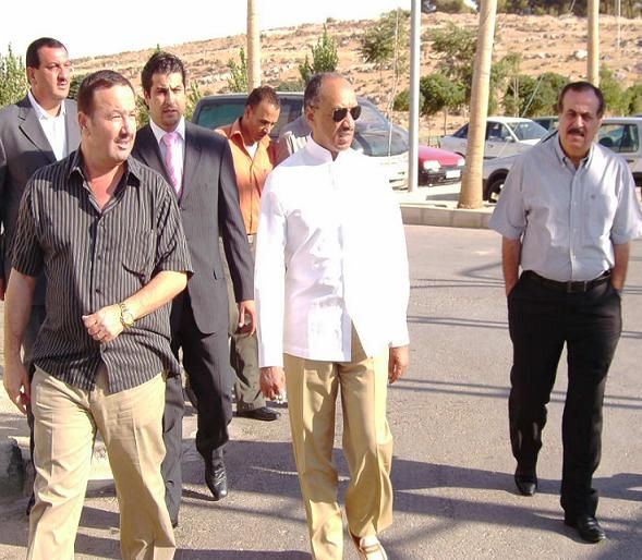 محمد بن همام ورئيس نادي شباب الاردن  معالي سليم خير والاطلاع على مرافق النادي