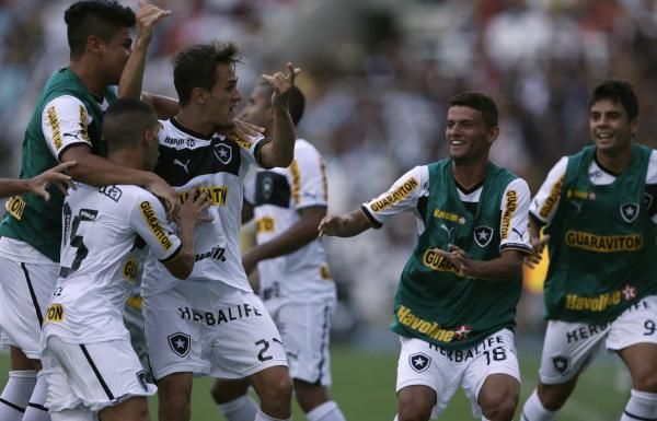 2013-03-10t223042z_560837375_gm1e93b0hzs01_rtrmadp_3_soccer-brazil_reuters