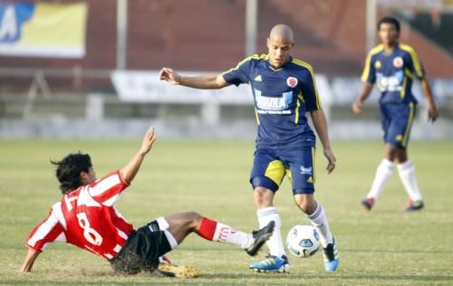 2011-07-08t223604z_01_sfe08_rtridsp_3_soccer-copa_reuters
