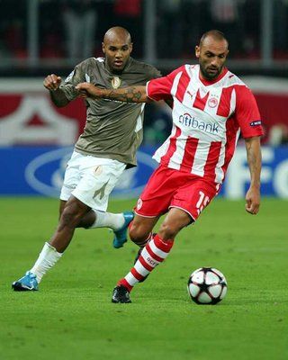 راؤول برافو (يمين)