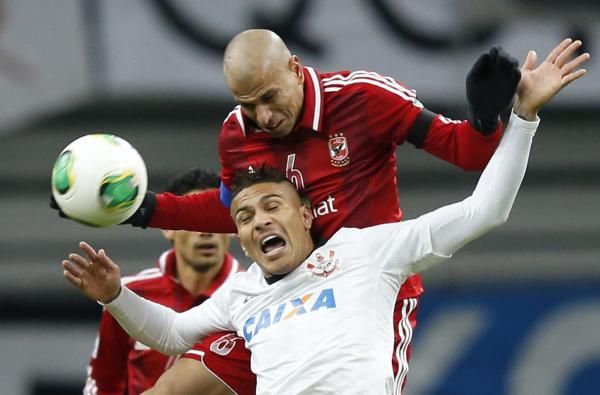 2012-12-12t133618z_940550780_gm1e8cc1nwq01_rtrmadp_3_soccer-club-world_reuters