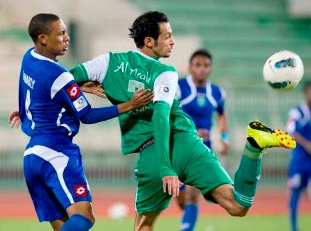 فهد الرشيدي مهاجم العربي تألق أمام ظفار وسجل هدفين