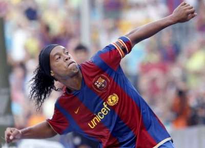 اللاعب البرازيلي الموهوب رونالدينيو