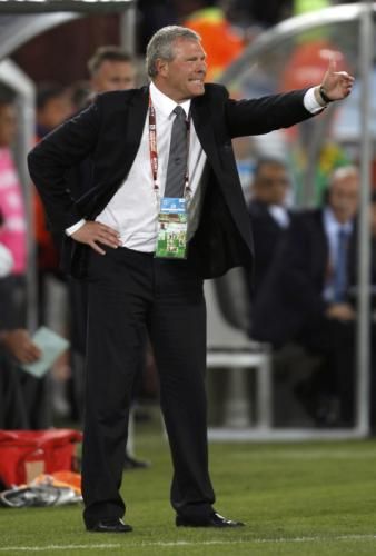 2010-06-24t160203z_01_wca365_rtridsp_3_soccer-world_reuters