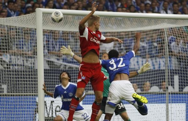 2013-08-11t164918z_1760086606_gm1e98c027n01_rtrmadp_3_soccer-germany_reuters