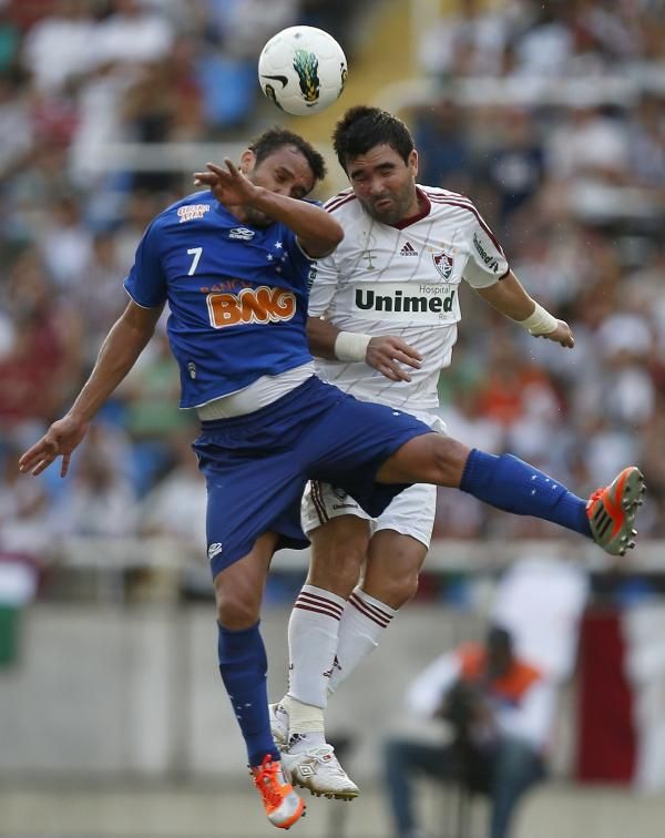 2012-11-18t204740z_737370302_gm1e8bj0d9m01_rtrmadp_3_soccer-brazil_reuters