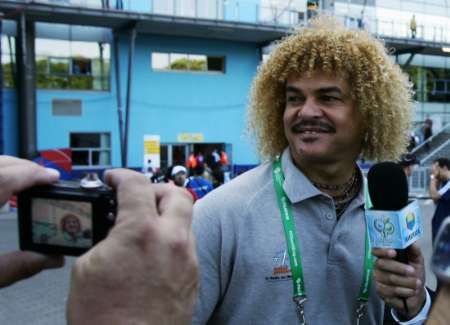 نجم الكولومبي السابق كارلوس فالديراما 