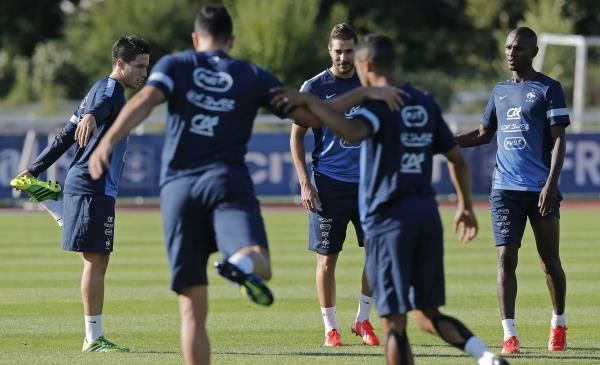 ابيدال في التدريب الأخير لمنتخب فرنسا 