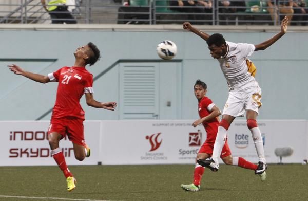 2013-08-14t131745z_1060189821_gm1e98e1n0401_rtrmadp_3_soccer-asia-qualifier_reuters
