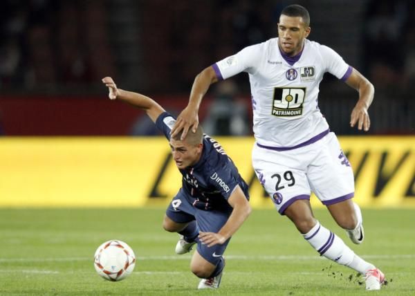 2012-09-14t190629z_748272846_gm1e89f08lp01_rtrmadp_3_soccer-france_reuters