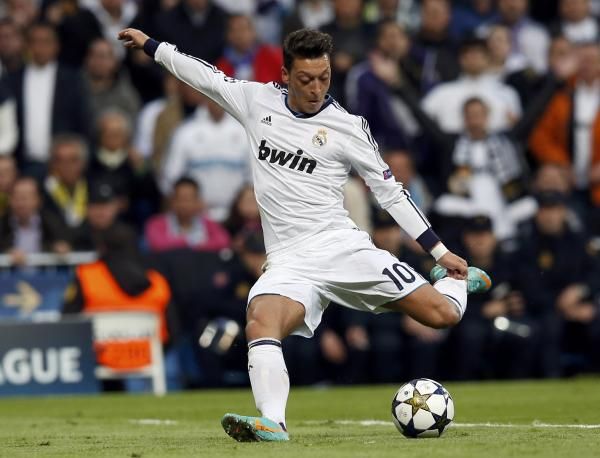 2013-04-30t191022z_1108874456_lr1e94u1h8zzz_rtrmadp_3_soccer-champions_reuters
