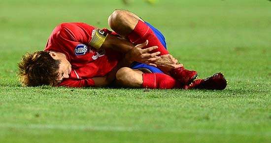 ها داي سونج يتألم من الإصابة في لقاء كوريا الجنوبية وبيرو