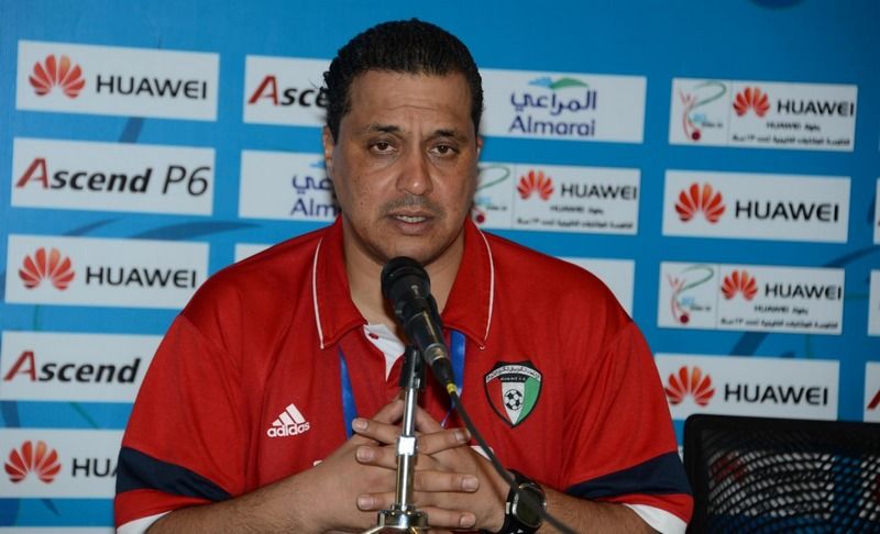 عبدالعزيز حمادة خلال المؤتمر الصحفي اليوم