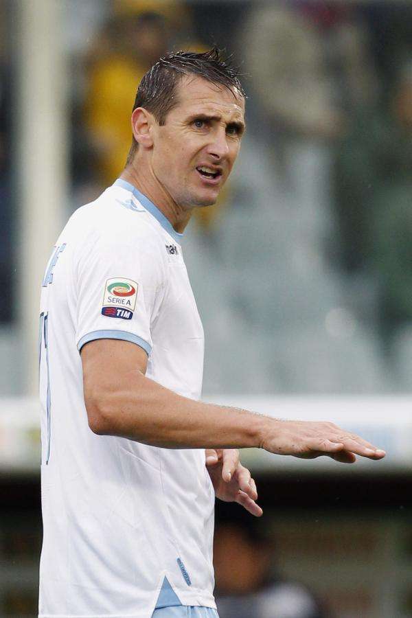 2012-10-28t154641z_197659888_gm1e8as1tza01_rtrmadp_3_soccer-italy_reuters