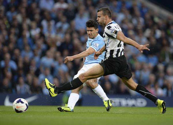 2013-08-19t194108z_731589847_gm1e98k09mz01_rtrmadp_3_soccer-england_reuters