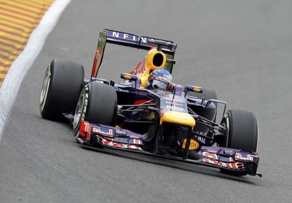 2013-08-24t111350z_174973527_lr1e98o0v6re6_rtrmadp_3_motor-racing-prix_reuters