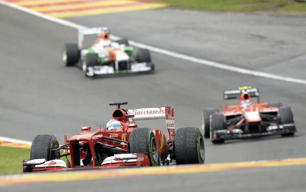2013-08-24t141520z_1678648276_lr1e98o13l9h2_rtrmadp_3_motor-racing-prix_reuters