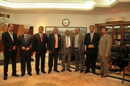 رئيس الوزراء يستقبل رئيس الاتحاد الدولي للملاكمة العربية