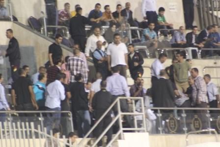 مناوشات المنصة