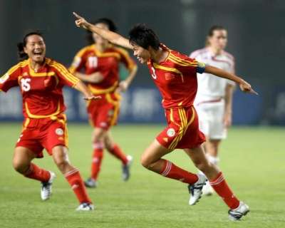 فرحة قائدة الصين  بالهدف الاول للصين أمام النرويج