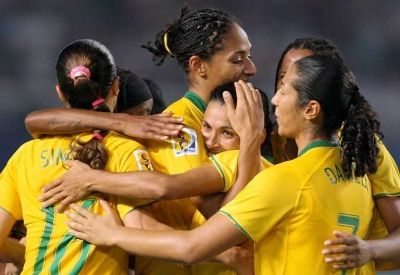 فرحة لاعبات البرازيل بأحد الاهداف