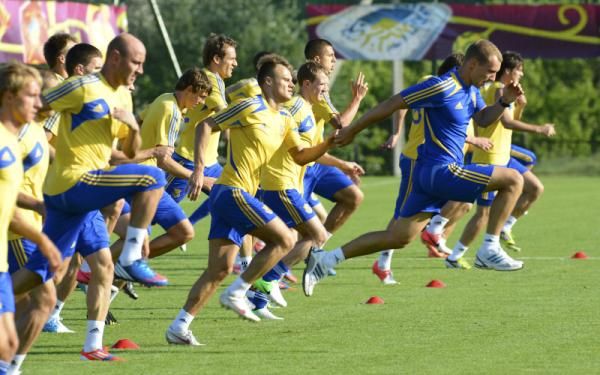 2012-06-18t162247z_01_cvi343_rtridsp_3_soccer-euro_reuters