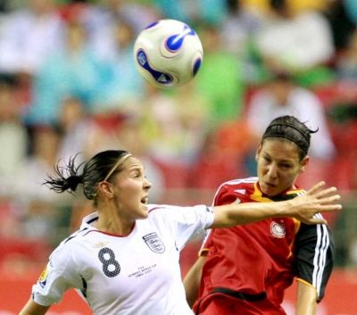 جانب من اللقاء الذي جمع المانيا بانجلترا