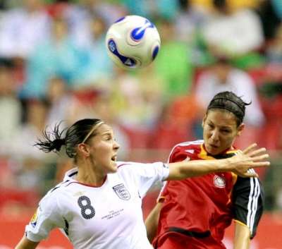 جانب من اللقاء الذي جمع المانيا بانجلترا