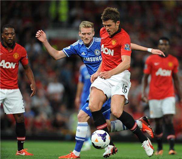 من لقاء مانشستر وتشيلسي في الجولة الماضية 