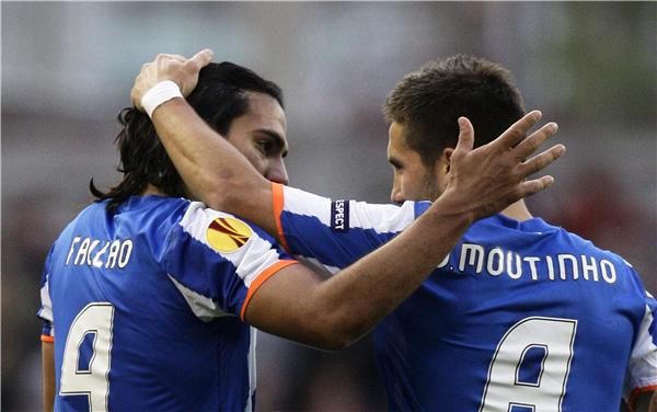 موتينيو وفالكاو