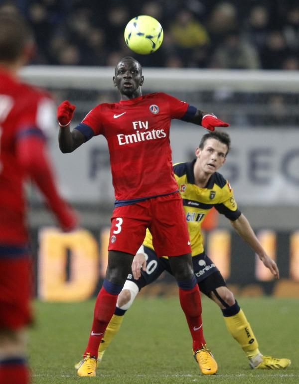2013-02-17t224344z_973004875_gm1e92i0ih001_rtrmadp_3_soccer-france_reuters