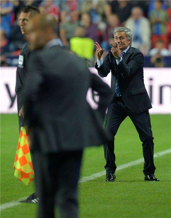 مورينيو يستشيط غضبا 