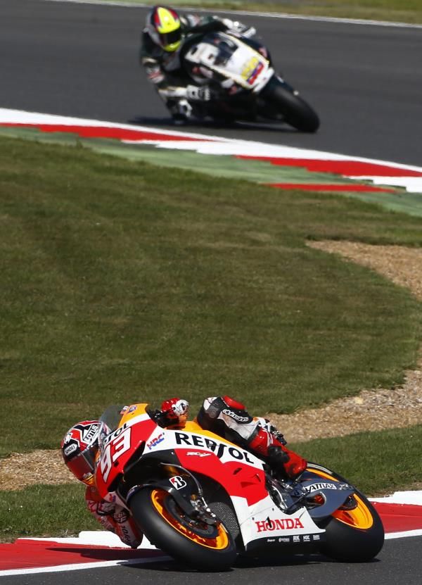 2013-08-31t144156z_244823328_gm1e98v1qxl01_rtrmadp_3_motorcycling-prix_reuters