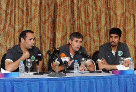 لوبيز متحدثا في المؤتمر الصحفي اليوم