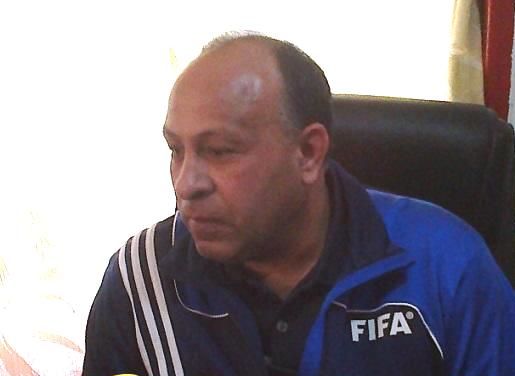 طار ق النقيب