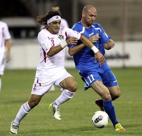 لقطة من آخر مباراة ودية جمعت المنتخبين في عام 2012