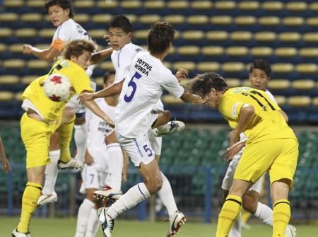 من مباراة كاشيوا ريسول وفريق جامعة تسوكوبا