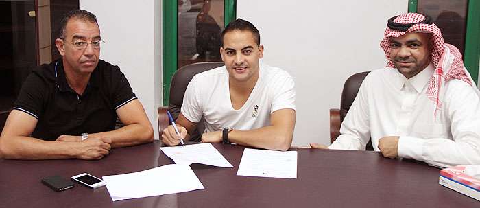 التونسي عمار الجمل يوقع للفتح