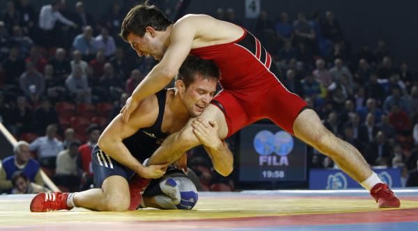2013-03-20t163141z_532486351_gm1e93l01ao01_rtrmadp_3_wrestling_reuters
