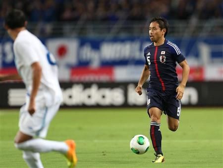 يوتو ناجاتومو في مباراة اليابان وجواتيمالا