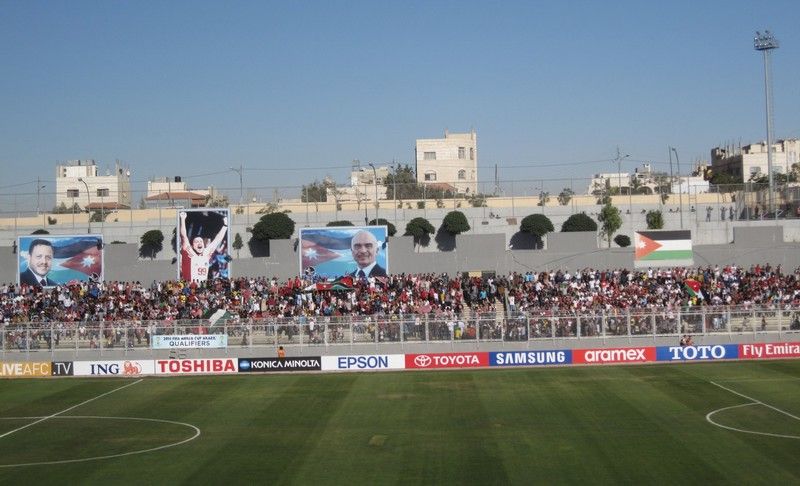 صور من الملعب الان
