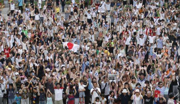 2013-09-08t020948z_1348590589_gm1e9980rz901_rtrmadp_3_olympics-japan-reaction_reuters
