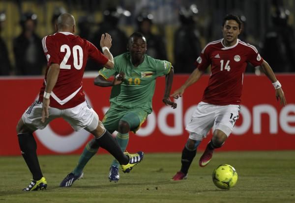 2013-03-26t220023z_505757084_gm1e93r0gh301_rtrmadp_3_soccer-world_reuters