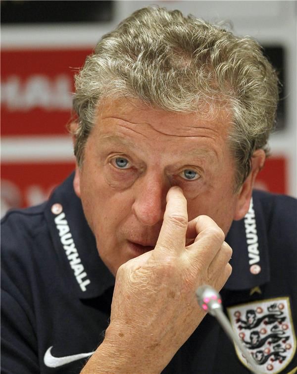  روي هودجسون خلال المؤتمر الصحفي