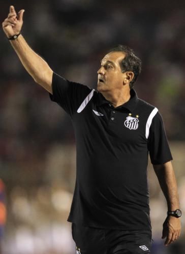 2012-03-16t013948z_01_lim216_rtridsp_3_soccer-latam-libertadores_reuters