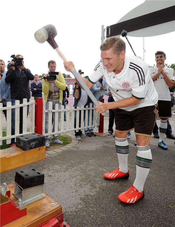  باستيان شفاينشتايجر