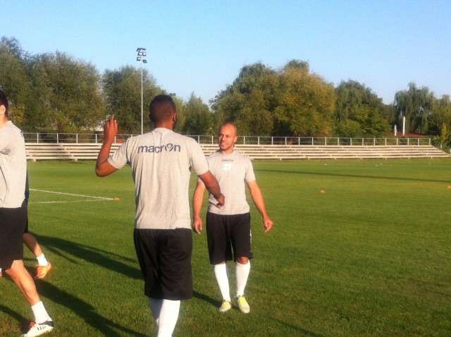 عفروتو وتاحا خلال التدريبات