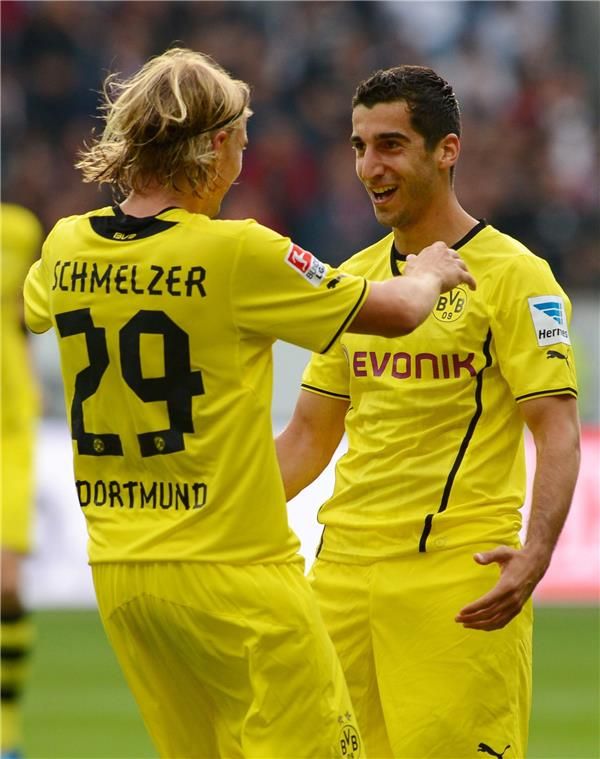 مخيتاريان وشملزر لاعبا دورتموند