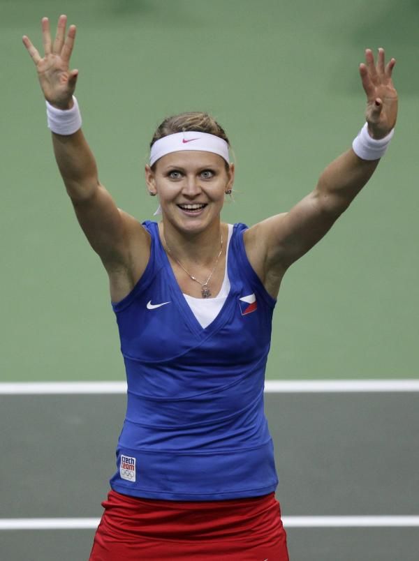 2012-11-04t151109z_1133337450_gm1e8b41sah01_rtrmadp_3_tennis-fed_reuters